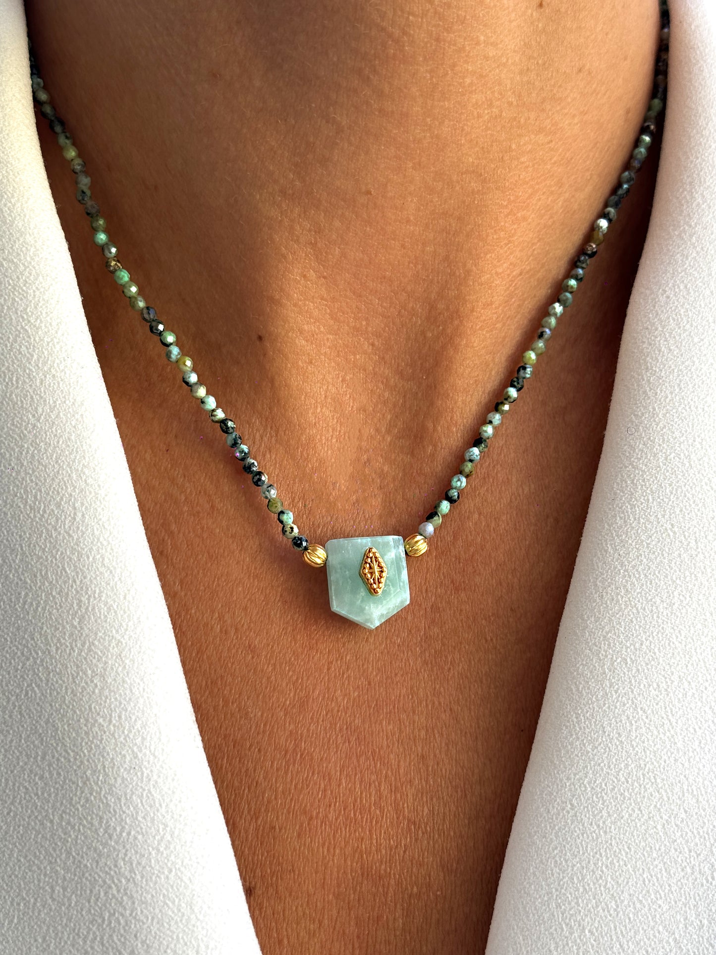 
                  
                    Collier Neo
                  
                