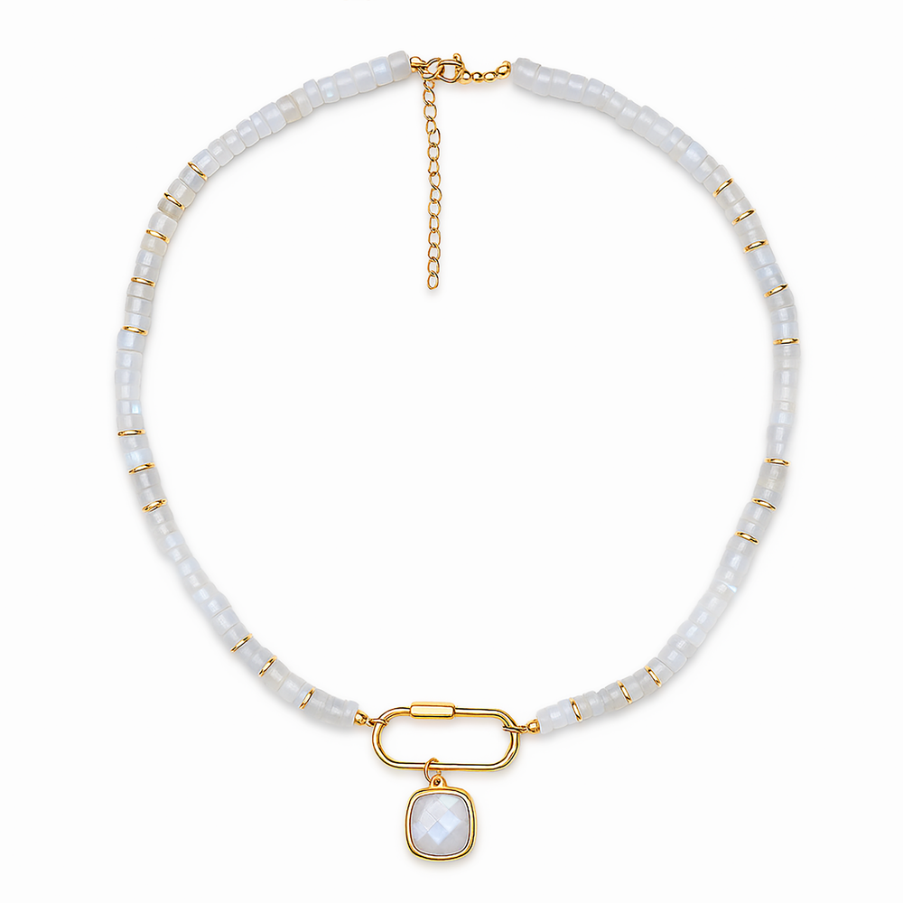 Collier perles doré Or jaune 18k assemblé de pierre de lune